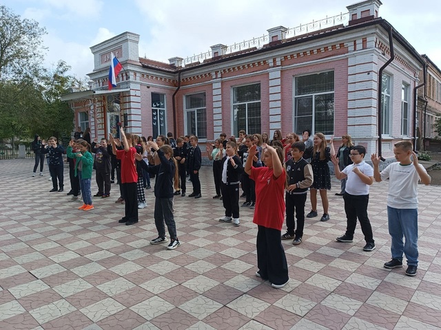 Вперед, Первичка! Веселые переменки.